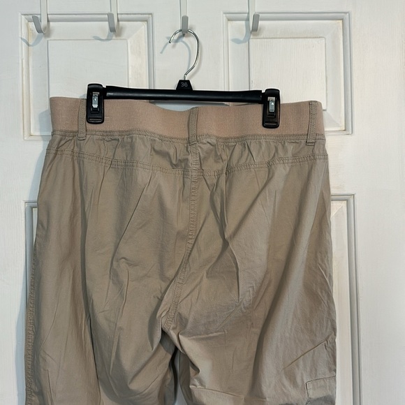 Collection L tan Capri size 14 women’s - Picture 6 of 6